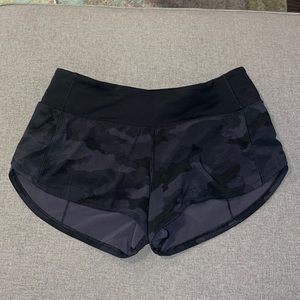 Black camo lulu shorts
